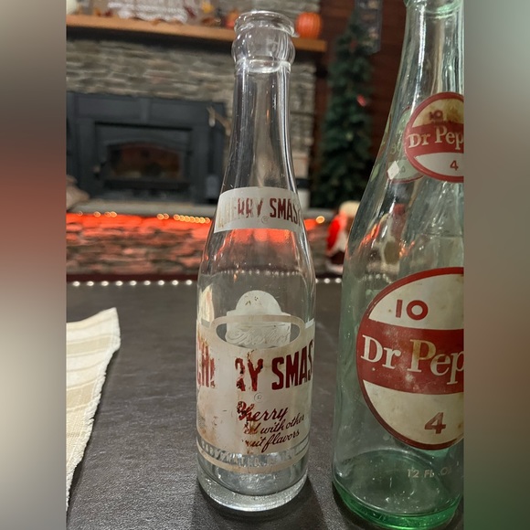 Vintage Dr.Pepper, RC Cola, And Cherry Smash Beverage Bottles Lot Of 3 - Picture 4 of 4
